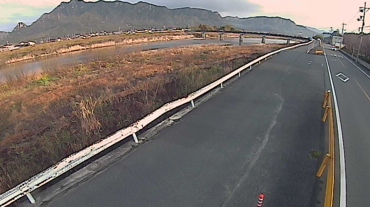 佐波川人丸ライブカメラ(山口県防府市東佐波令)