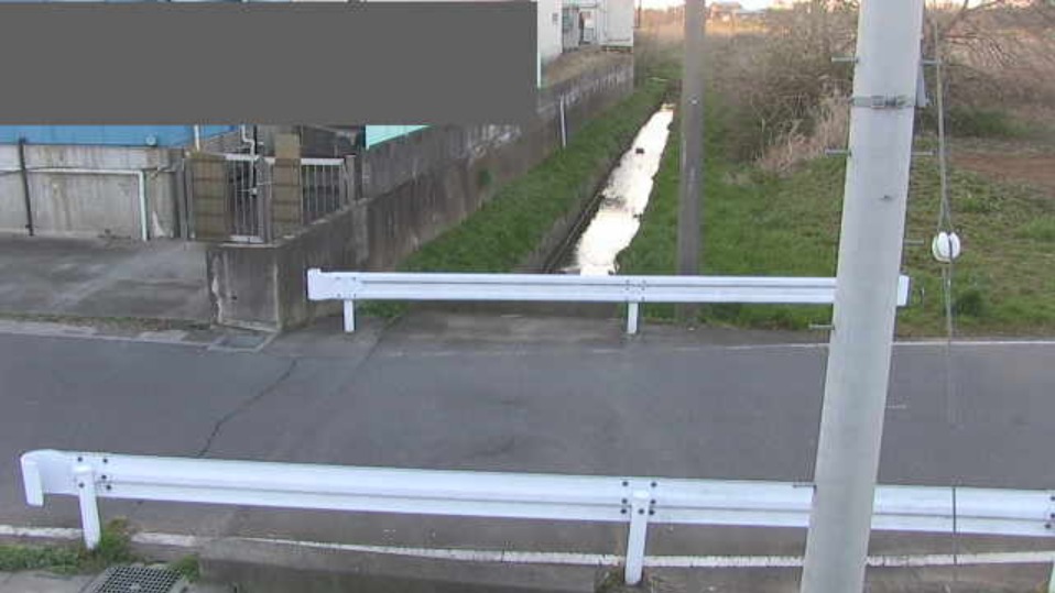 逆川中分三丁目付近ライブカメラ(埼玉県上尾市中分)