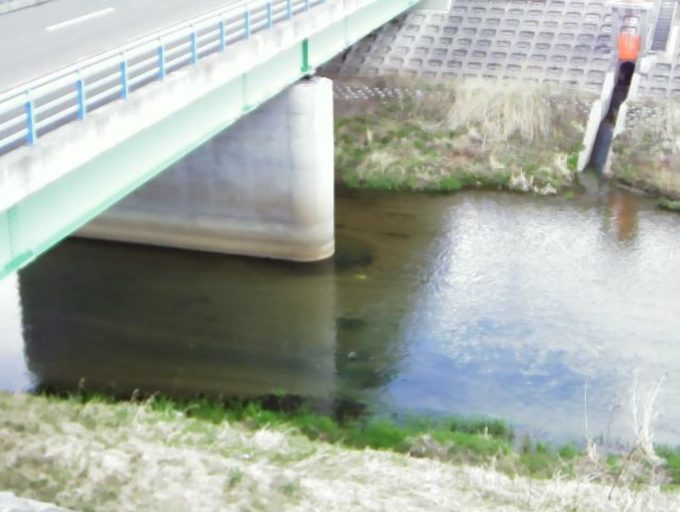 ベベルイ川東4線橋ライブカメラ(北海道富良野市東雲町)