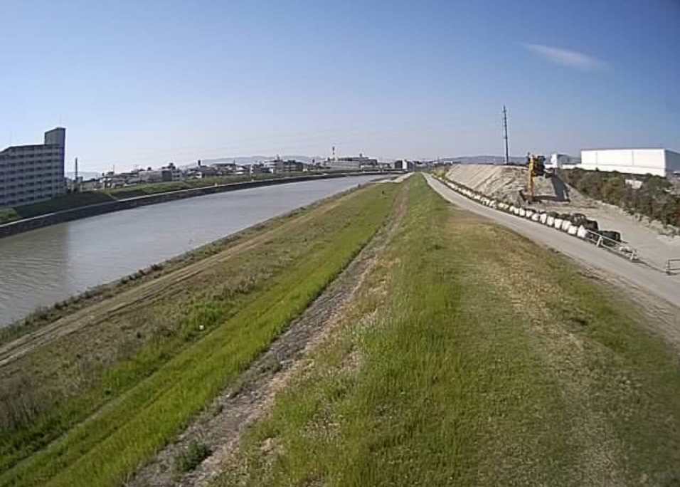 猪名川名神猪名川橋上流ライブカメラ(兵庫県尼崎市東園田町)