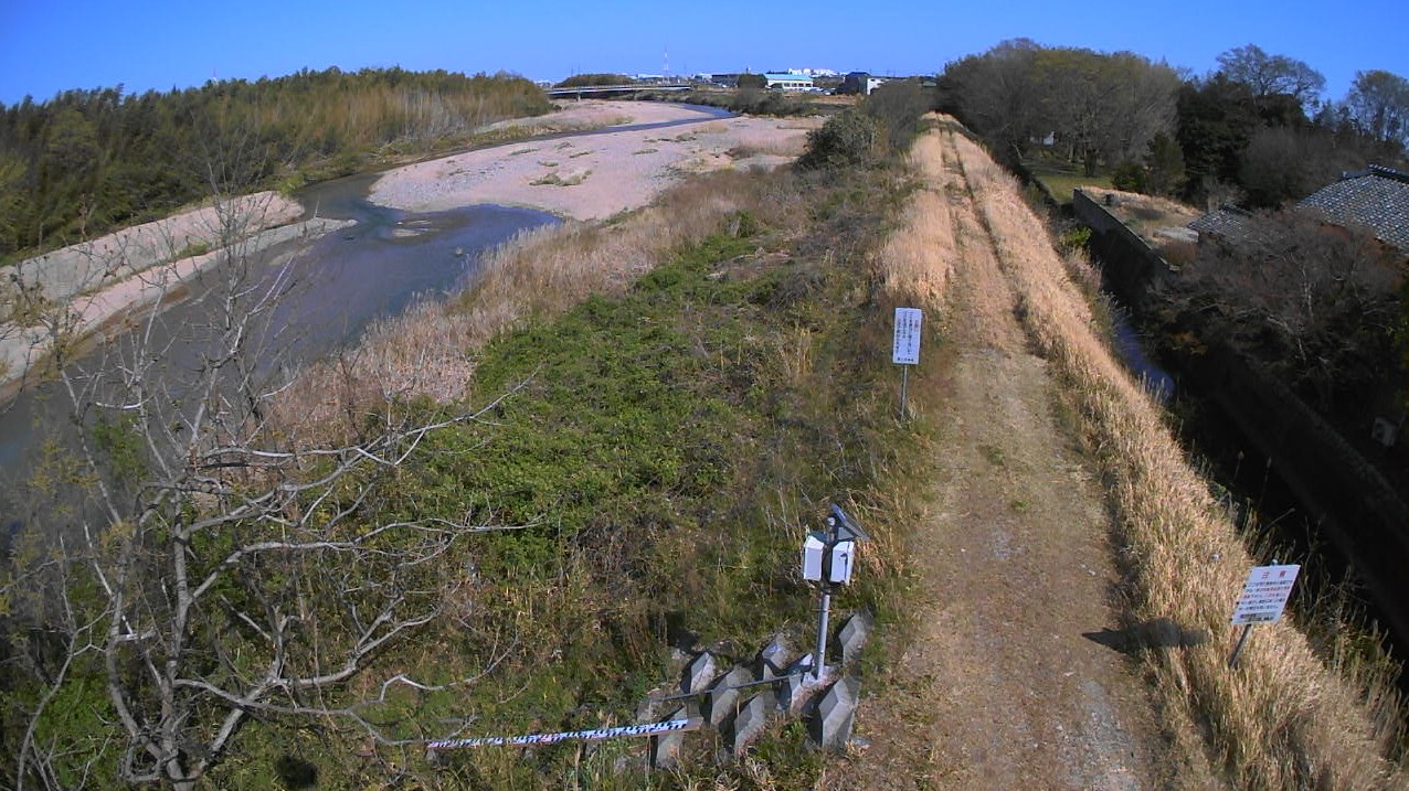 安楽川1.0KP右岸ライブカメラ(三重県鈴鹿市小田町)