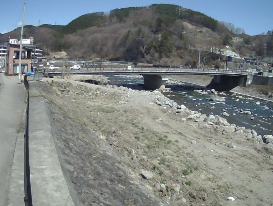 千曲川馬流橋ライブカメラ(長野県小海町西馬流)