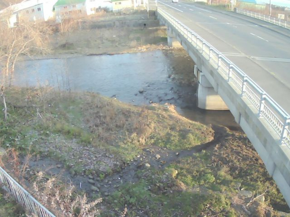 知西別川知西別橋ライブカメラ(北海道羅臼町八木浜町)