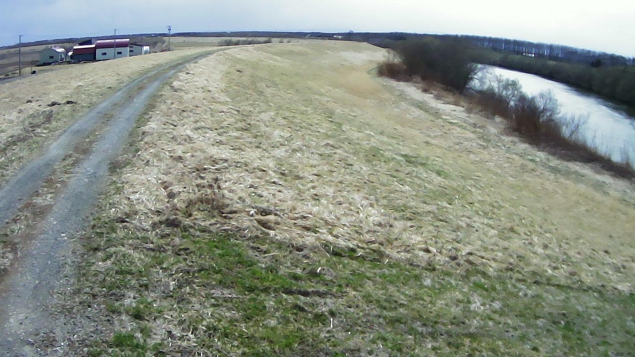 千歳川22.6KP右岸ライブカメラ(北海道長沼町西6線南)