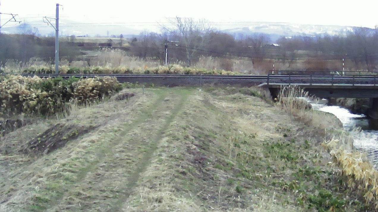 江部乙川2.8KP右岸ライブカメラ(北海道滝川市江部乙町)