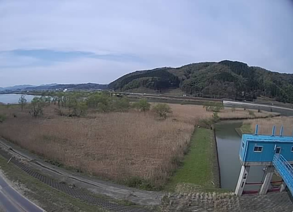 円山川玄武洞スポーツ公園ライブカメラ(兵庫県豊岡市下鶴井)
