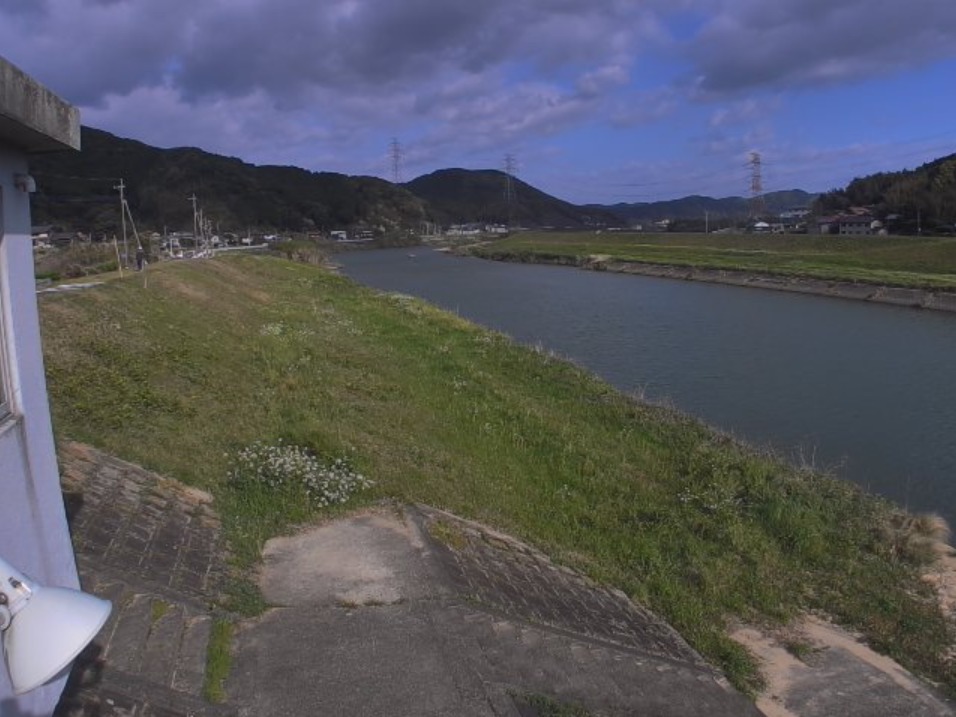 松浦川下牟田部排水樋管ライブカメラ(佐賀県唐津市相知町牟田部)