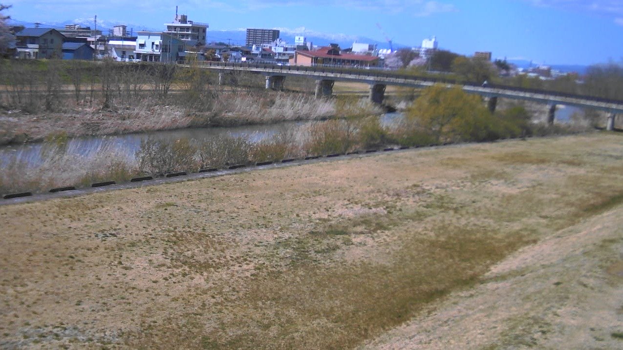 最上川松川橋ライブカメラ(山形県米沢市駅前)