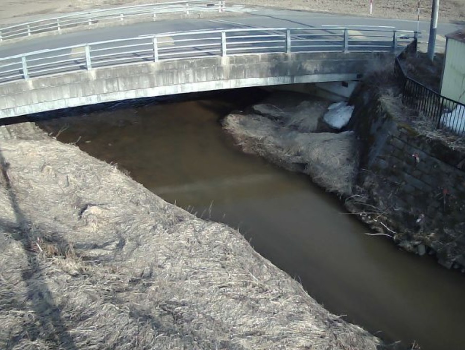 パンケビバウシ川2.3KPライブカメラ(北海道北見市留辺蘂町松山)