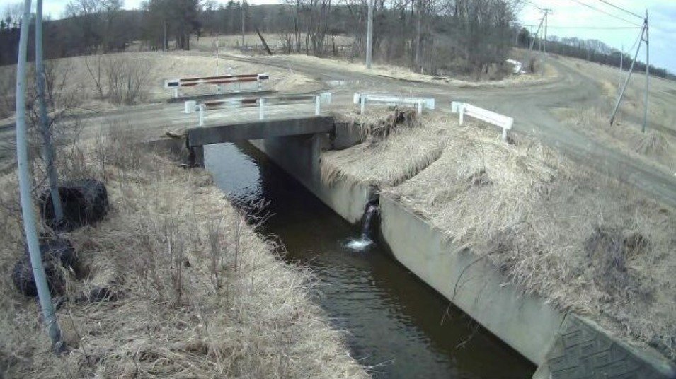 ポン多和川0.4KPライブカメラ(北海道標茶町上多和)