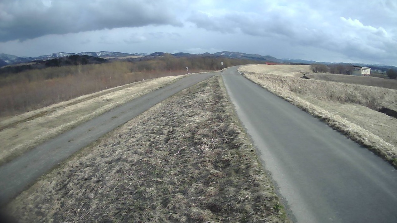 天塩川55.6KP左岸ライブカメラ(北海道中川町大富)