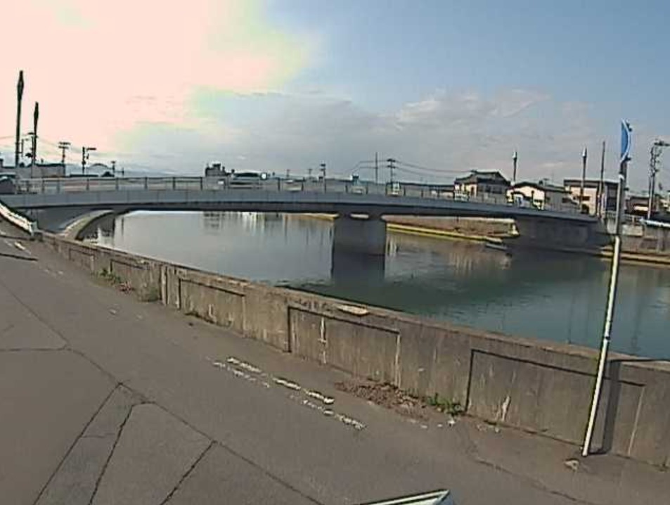 堤川甲田橋ライブカメラ(青森県青森市花園)