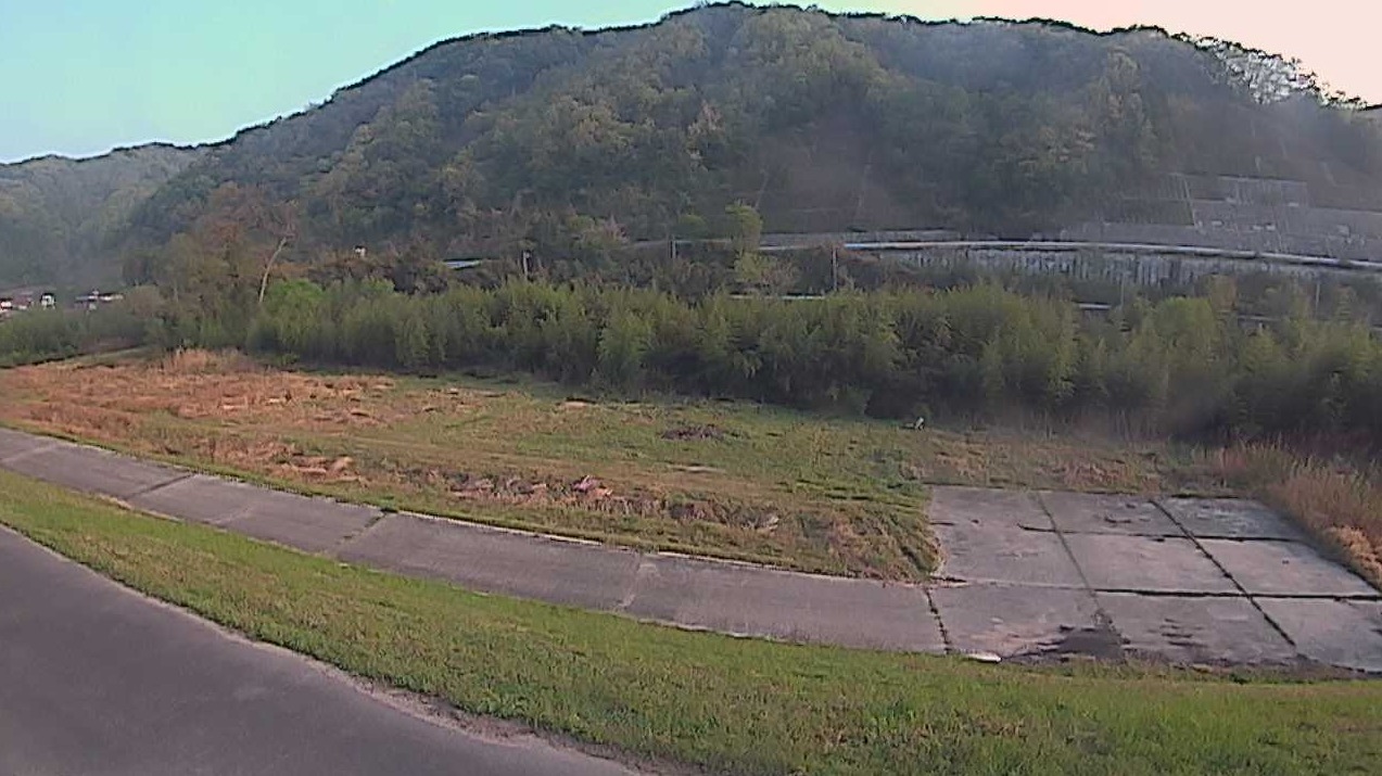 江の川市場146.2KPライブカメラ(広島県三次市青河町)