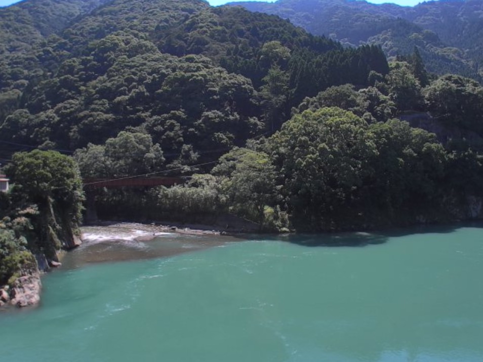 球磨川深水橋上流ライブカメラ(熊本県八代市坂本町西部)
