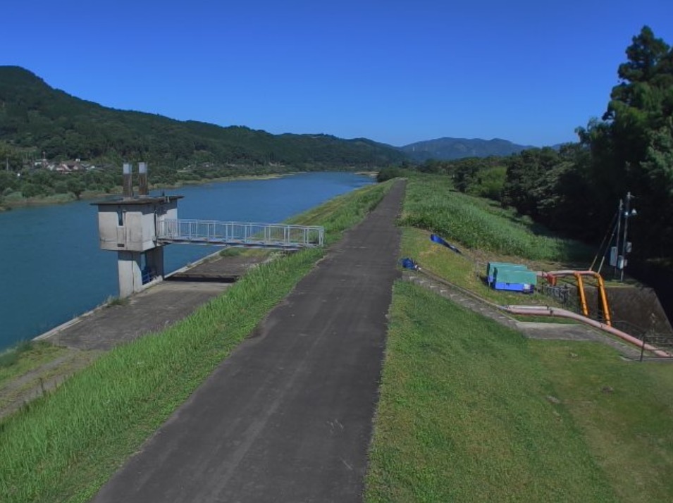 球磨川出水川樋管ライブカメラ(熊本県人吉市温泉町)