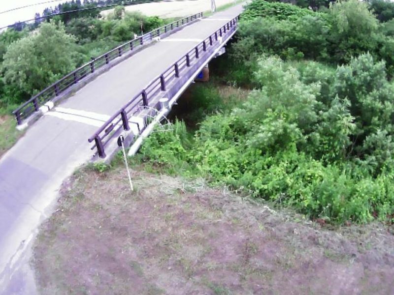 オシタップ川3.3KPライブカメラ(北海道池田町利別南町)