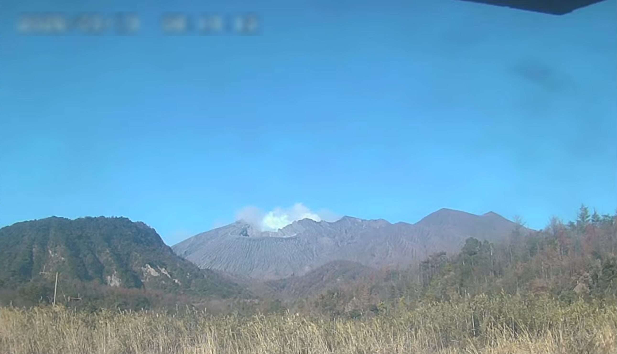 桜島ミュージアムライブカメラ(鹿児島県鹿児島市桜島小池町)