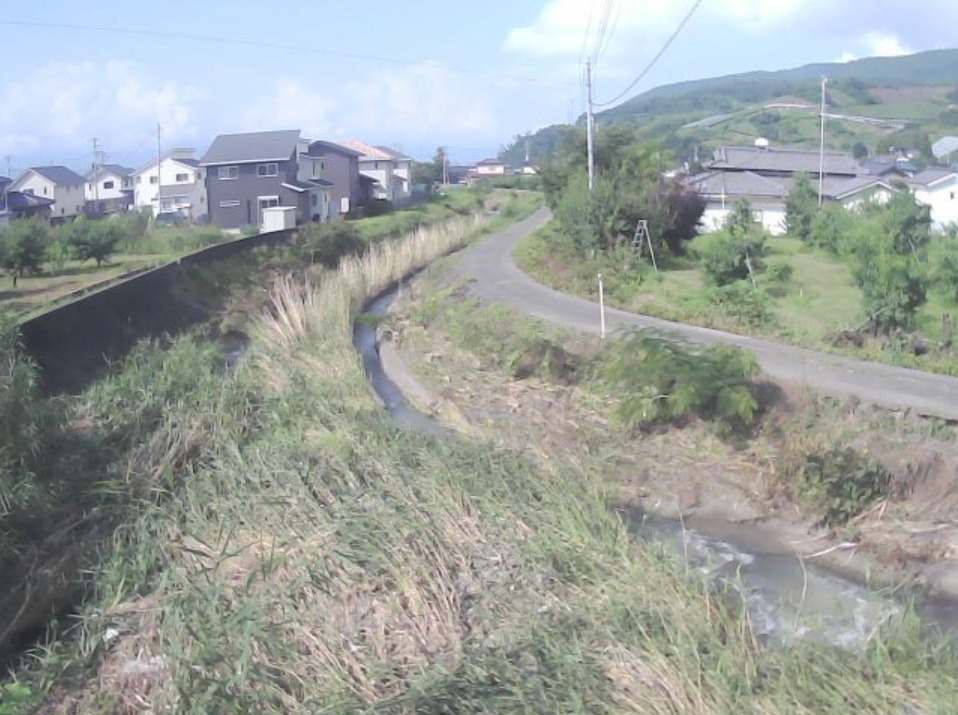 平等川岩下橋ライブカメラ(山梨県山梨市上岩下)