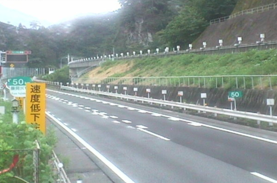 上信越自動車道碓氷軽井沢インターチェンジライブカメラ(群馬県安中市松井田町西野牧)