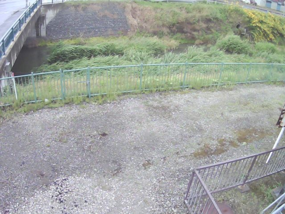 南六号川5.8KPライブカメラ(北海道長沼町東5線南)