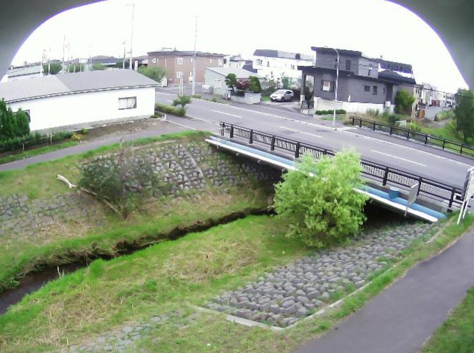 中野川0.9KPライブカメラ(北海道函館市石川町)