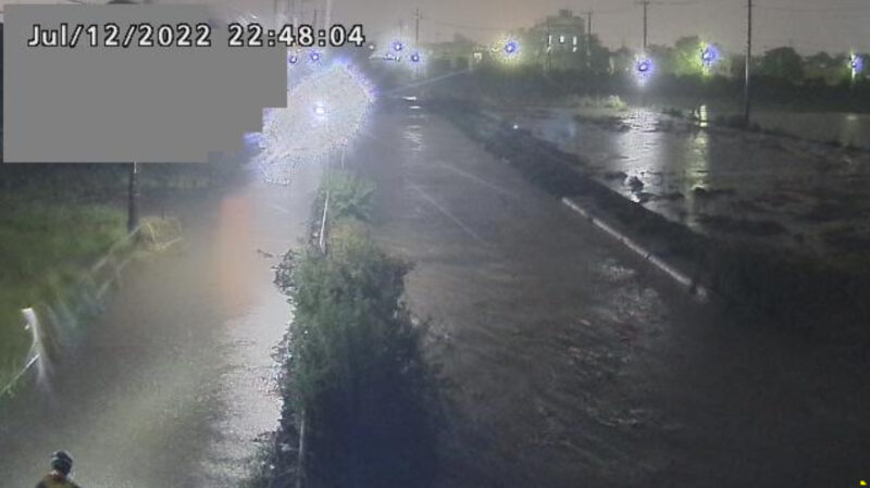 飯盛川片柳観測局ライブカメラ　2022年7月12日　大雨時