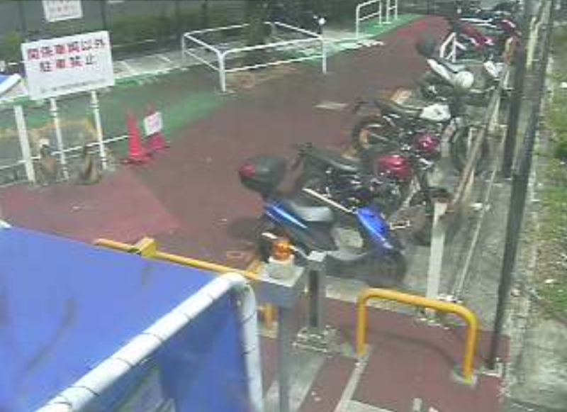 六本木オートバイ専用駐車場奥側ライブカメラ(東京都港区六本木)
