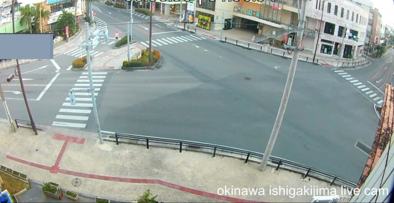 石垣島730交差点ライブカメラ 沖縄県石垣市美崎町 ライブカメラdb