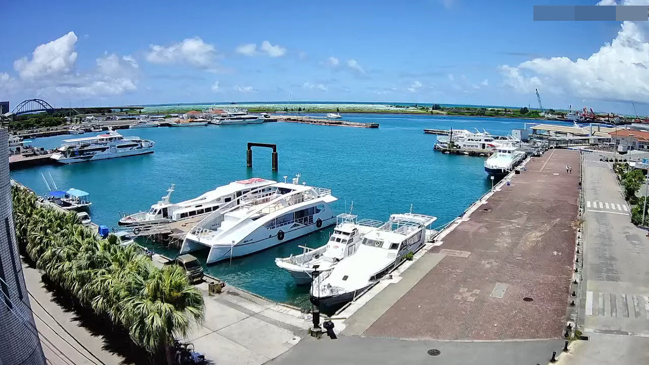 石垣島チューブ石垣港ライブカメラ(沖縄県石垣市美崎町)