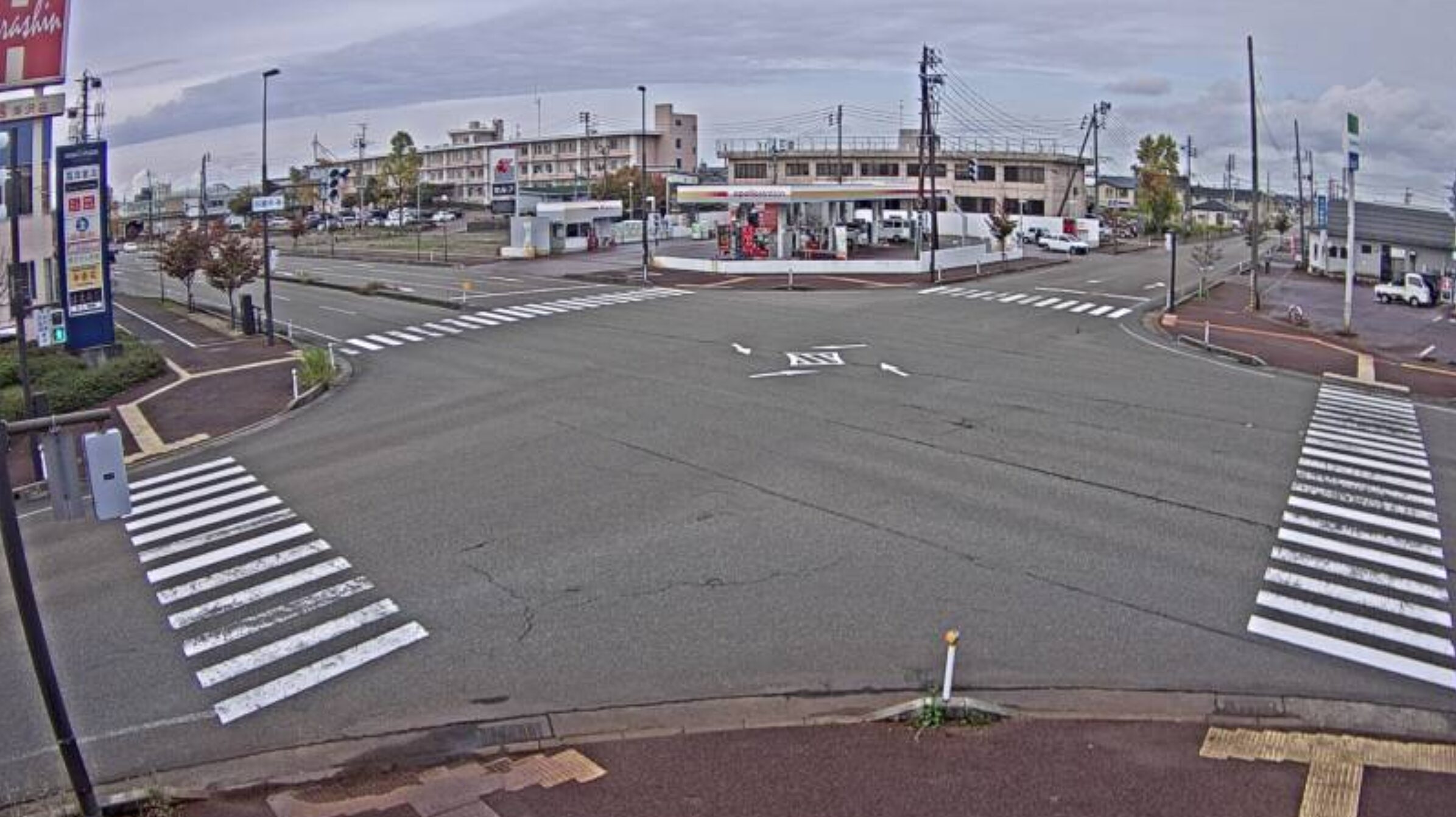 NCT長岡駅東口通りライブカメラ(新潟県長岡市美沢)