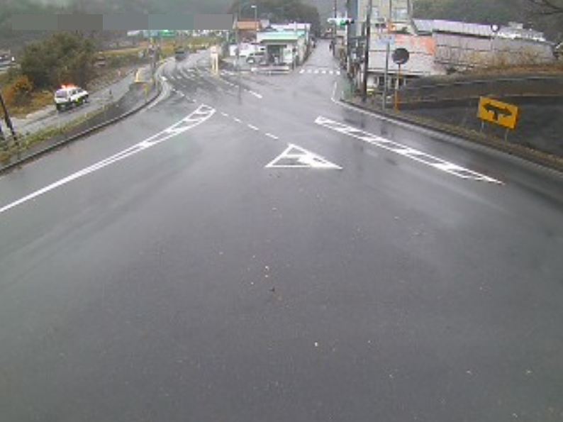 国道180号塔の峰交差点ライブカメラ(鳥取県日野町根雨)