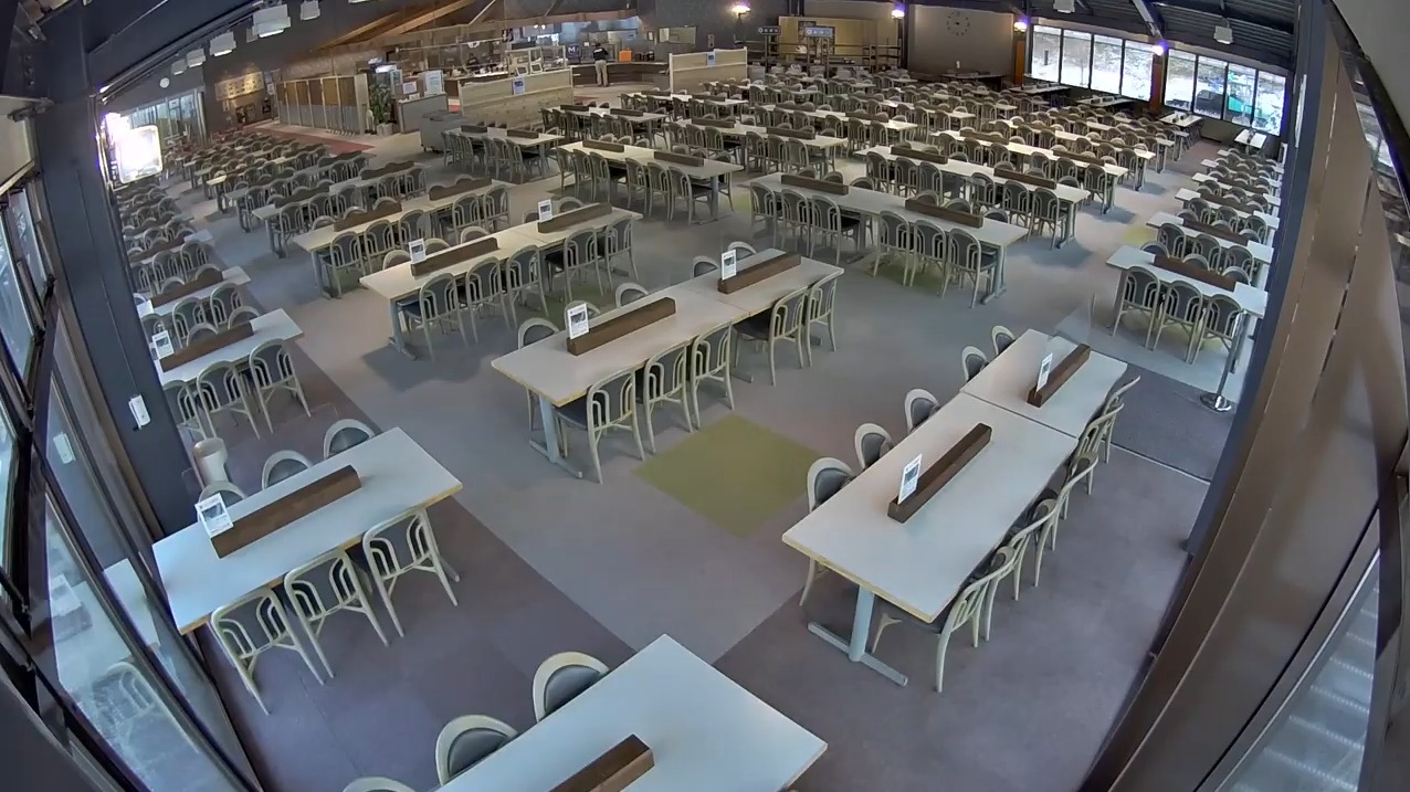 丸沼高原スキー場レストランとんふぁんライブカメラ(群馬県片品村東小川)