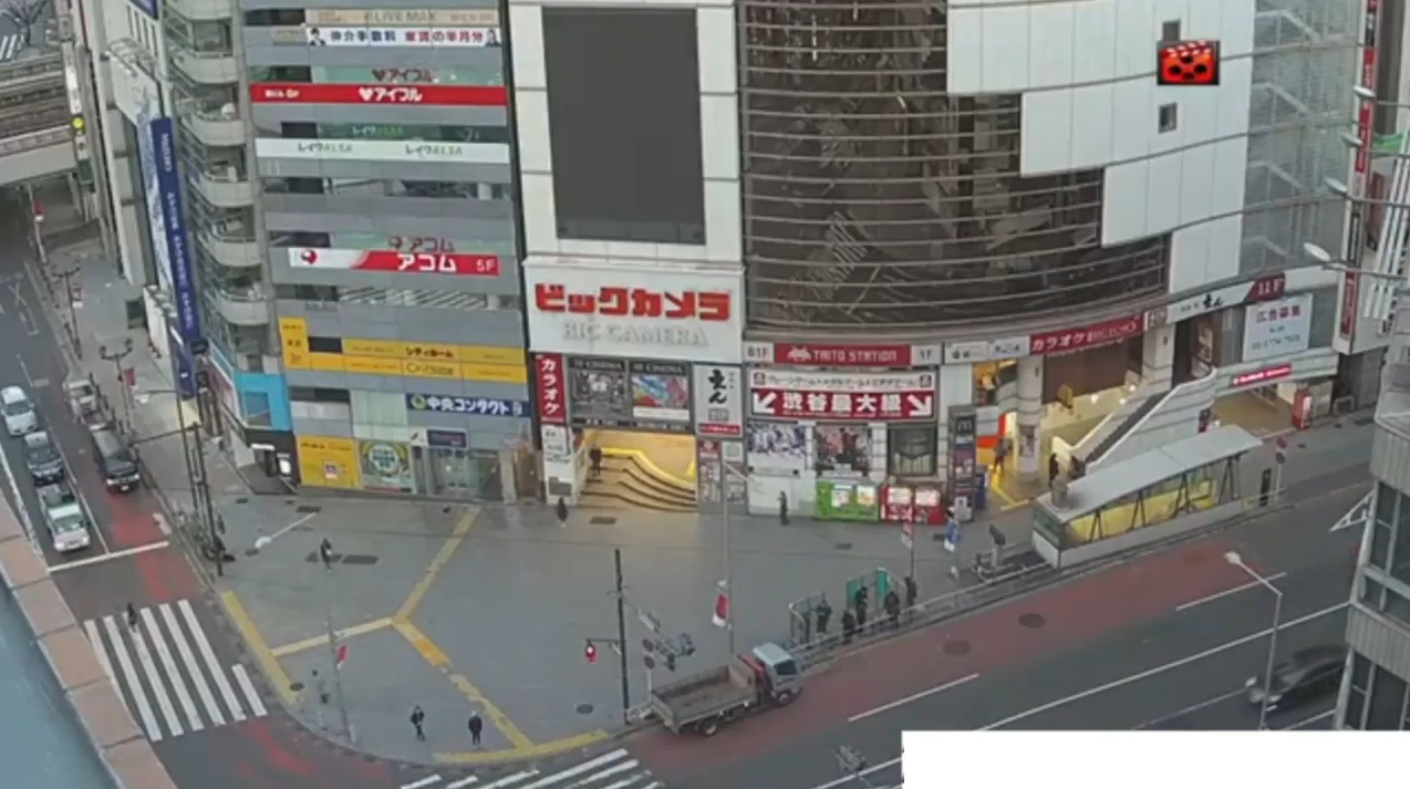 渋谷愛ビジョン宮益坂下交差点ライブカメラ(東京都渋谷区渋谷)