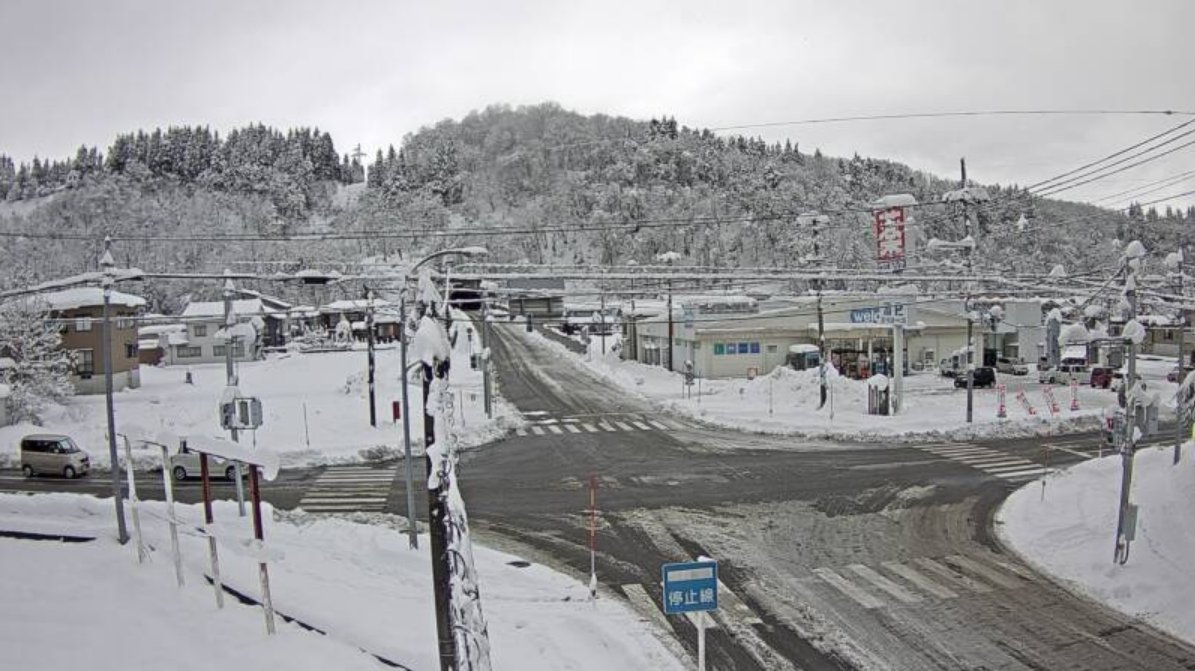 NCT栃尾交番前交差点ライブカメラ(新潟県長岡市栄町)