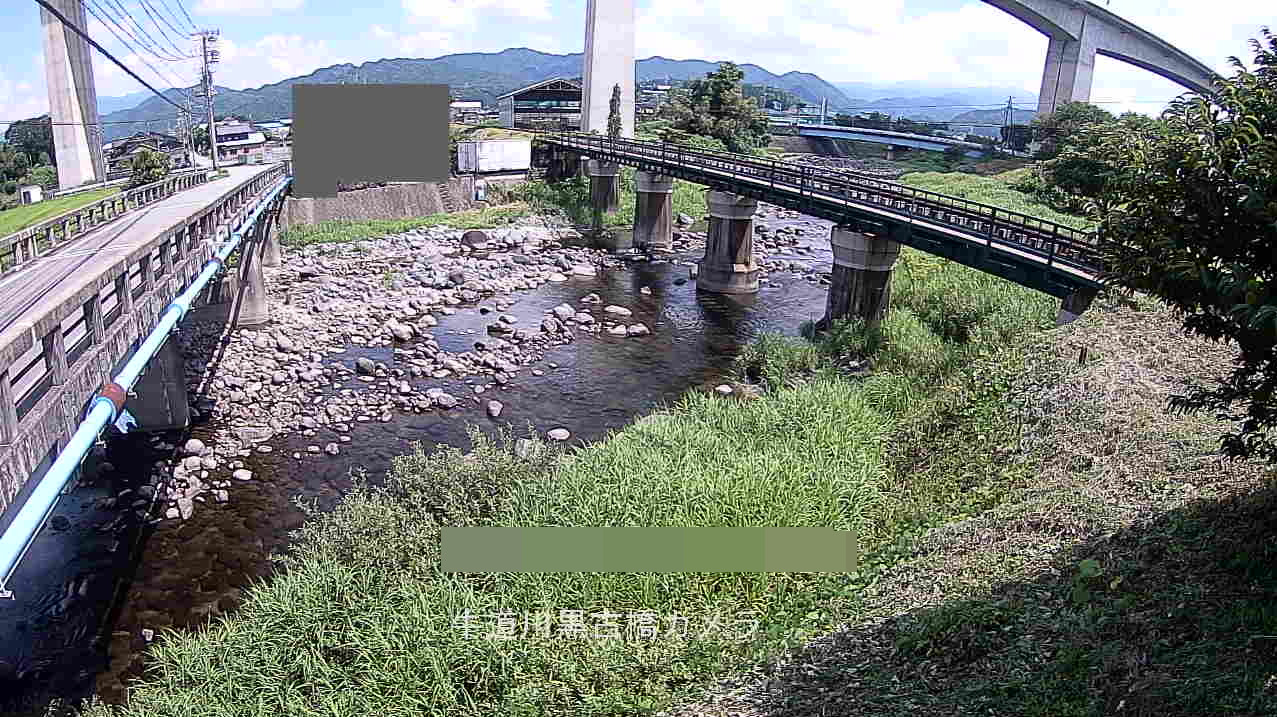 牛道川黒古橋ライブカメラ(岐阜県郡上市白鳥町為真)