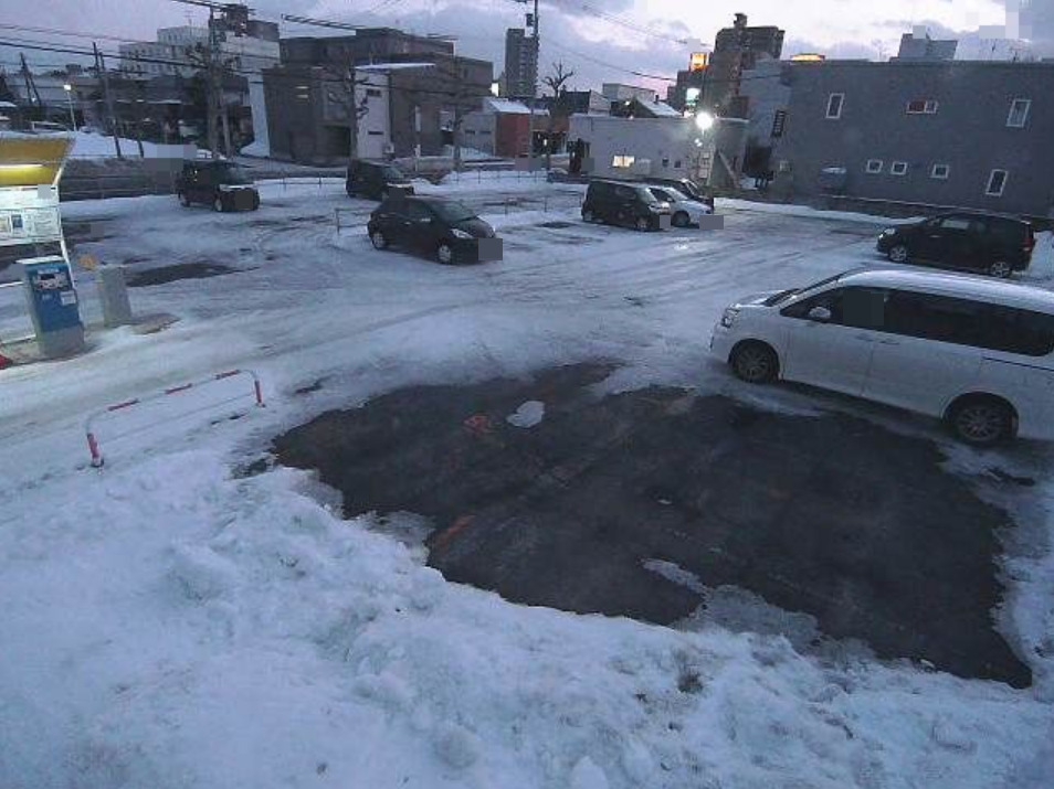 NTTルパルク札幌豊平1条13丁目第1駐車場ライブカメラ(北海道札幌市豊平区)