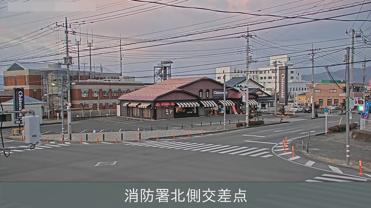 峡東CATV塩山バイパス消防署北側交差点ライブカメラ(山梨県甲州市塩山下於曽)