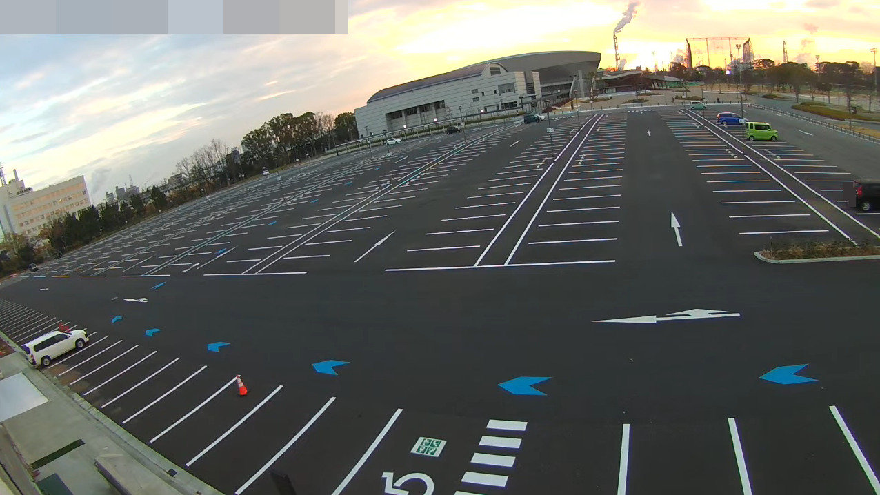 四日市市中央緑地第1駐車場ライブカメラ(三重県四日市市日永東)