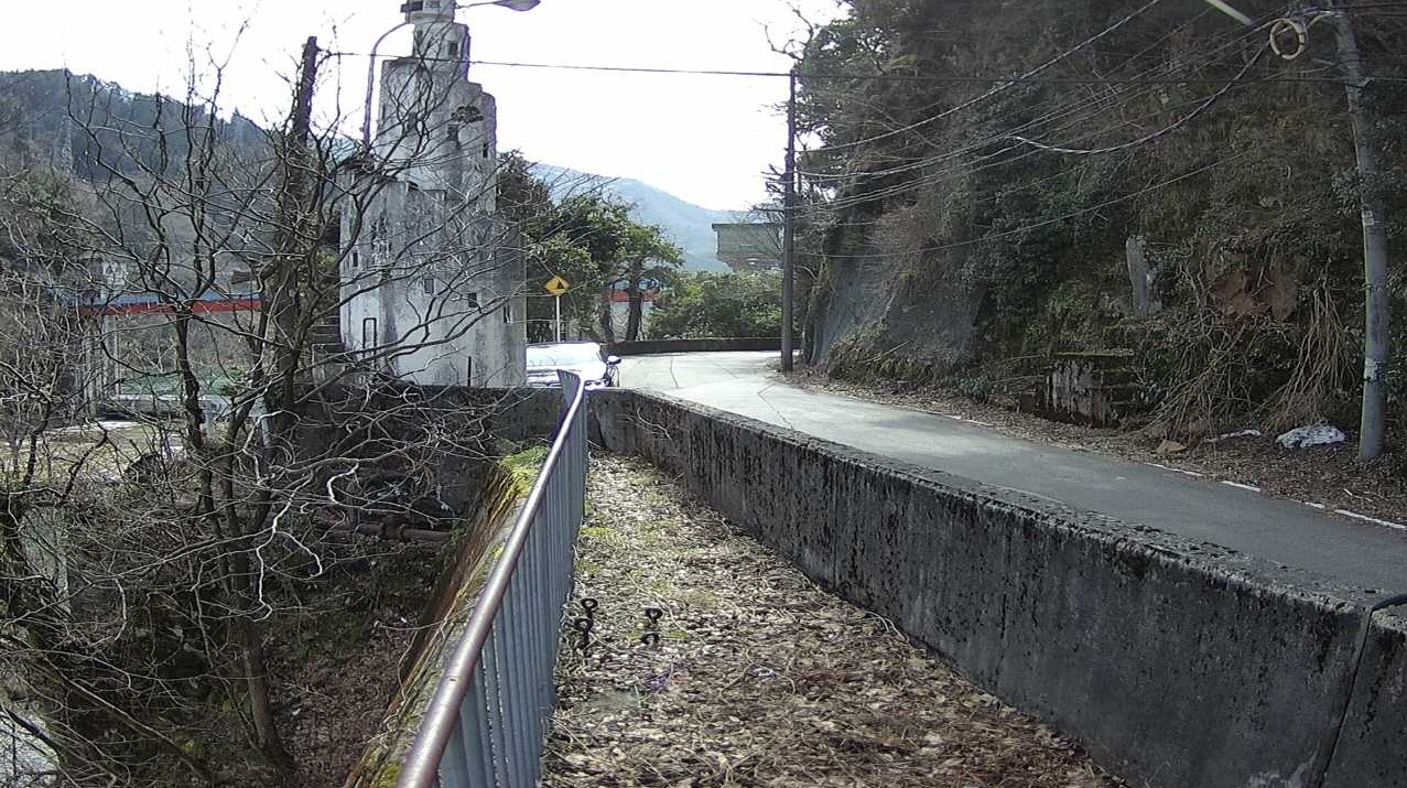 黒部川愛本下流ライブカメラ(富山県黒部市宇奈月町下立)