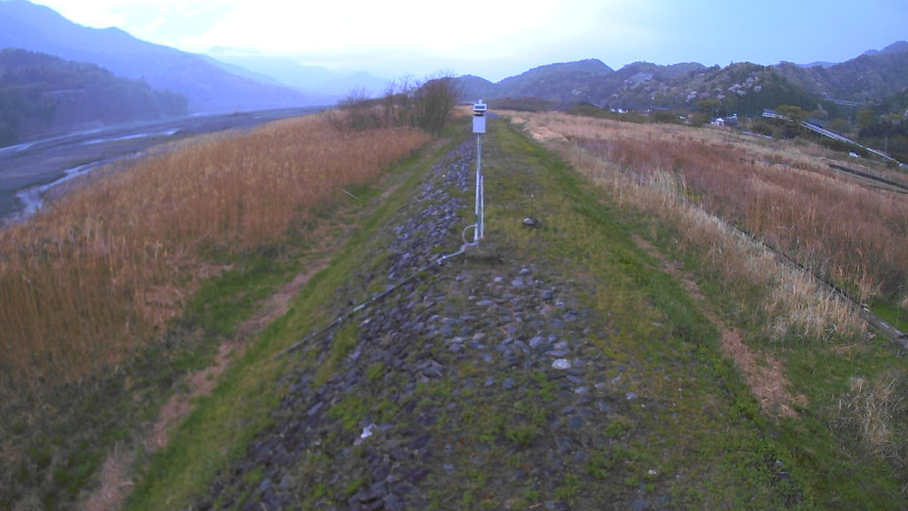 富士川H233左岸ライブカメラ(山梨県身延町帯金)