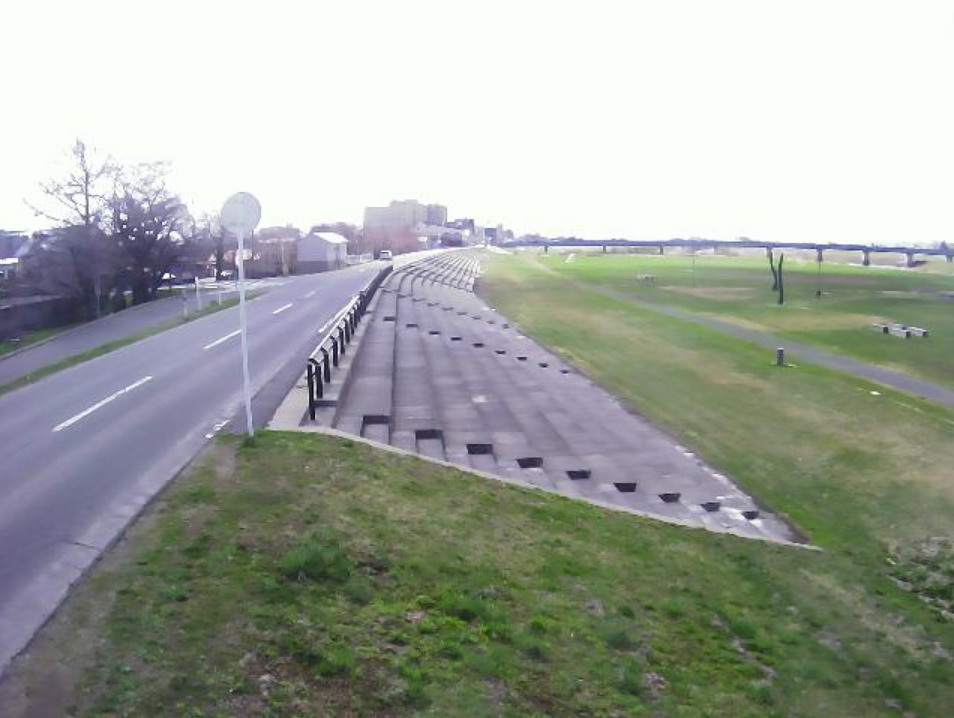 岩木川26.8KP右岸ライブカメラ(青森県五所川原市幾島町)