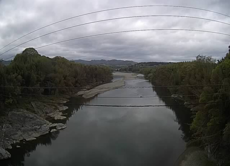 紀の川御蔵橋ライブカメラ(奈良県五條市犬飼町)