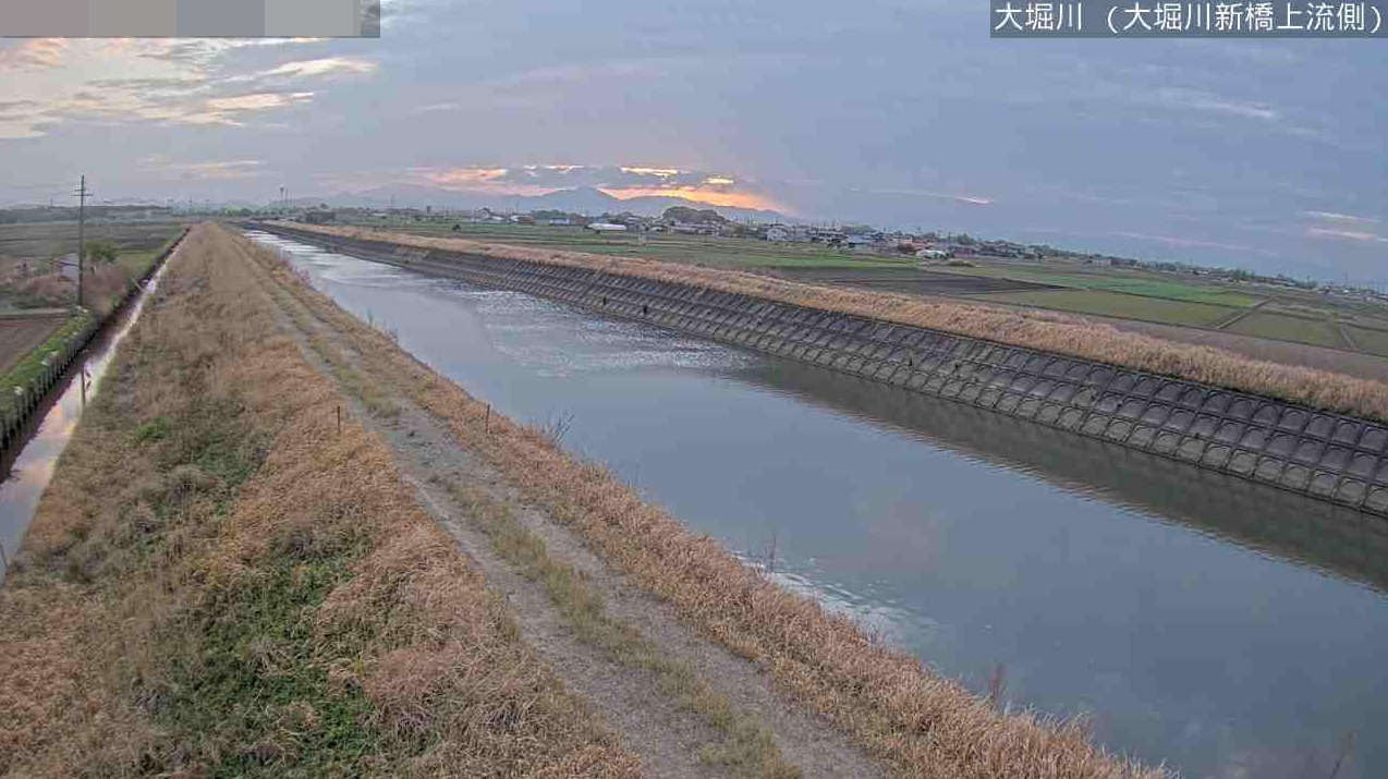 大堀川大堀川新橋上流側ライブカメラ(三重県伊勢市柏町)