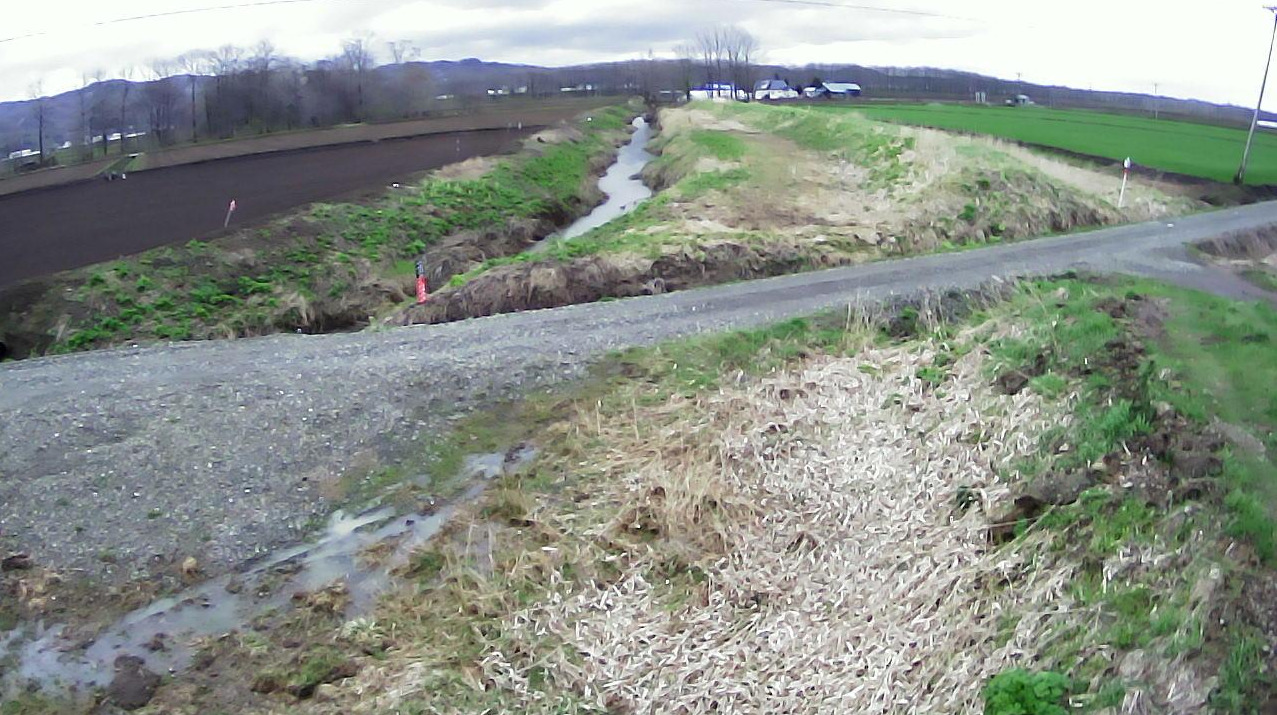 ビバイイクシュンベツ川4.2KP左岸ライブカメラ(北海道美唄市光珠内町下中の沢)