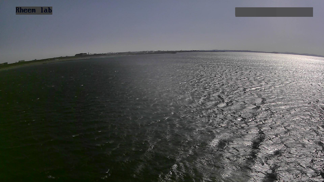 平塚波浪観測塔東側ライブカメラ(神奈川県平塚市虹ケ浜)