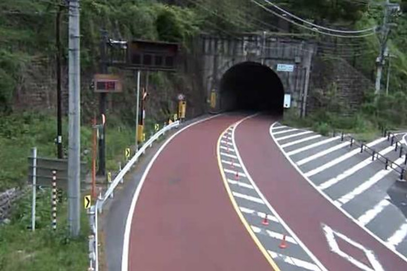 国道411号大麦代トンネル山梨側ライブカメラ(東京都奥多摩町原)