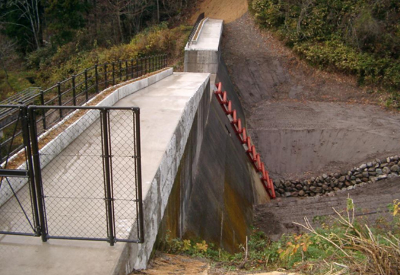 蛇谷川御机砂防堰堤ライブカメラ(鳥取県江府町御机)