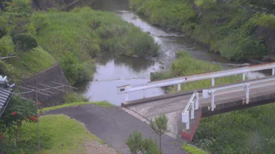 皿川榎本川合流地点ライブカメラ(岡山県美咲町原田)