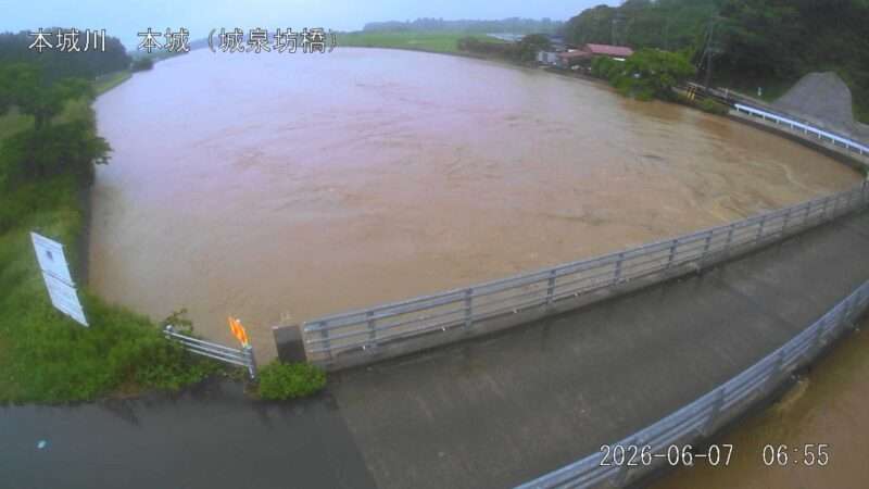 本城川城泉坊橋ライブカメラ(宮崎県串間市本城) 2026年6月7日6時55分 河川増水時