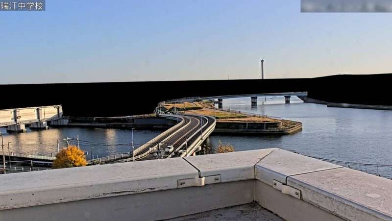 新中川旧江戸川合流点瑞江中学校ライブカメラ(東京都江戸川区江戸川)